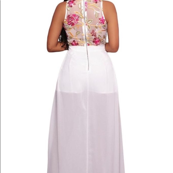 ELEGANT SEXY EMBROIDERED ROMPER SIZE LARGE 12US - Picture 2 of 7